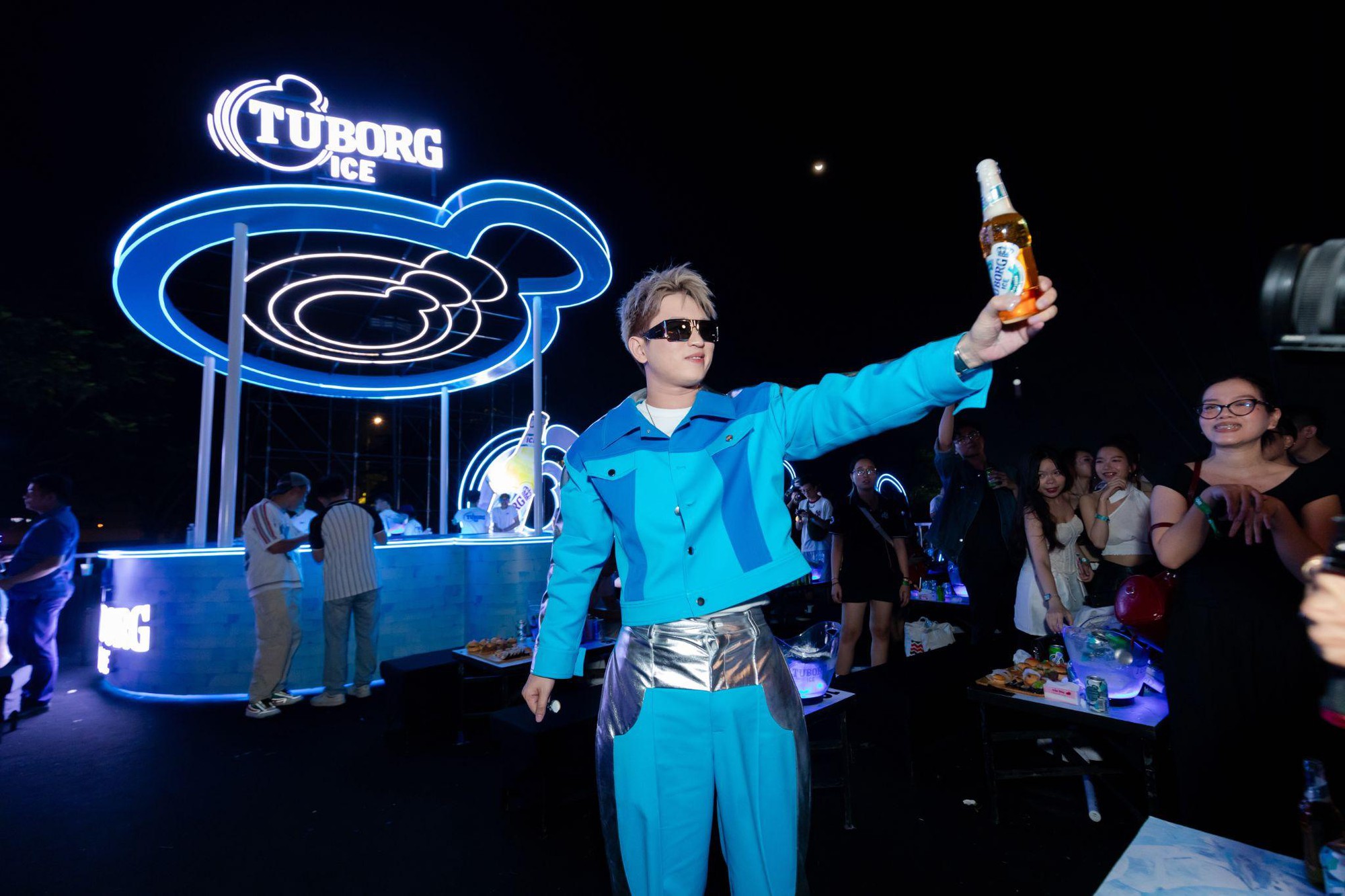 Tuborg cùng hơn 10.000 ravers TP.HCM thổi bùng tinh thần “chơi phải tới” tại Ravolution Music Festival 2024- Ảnh 11.