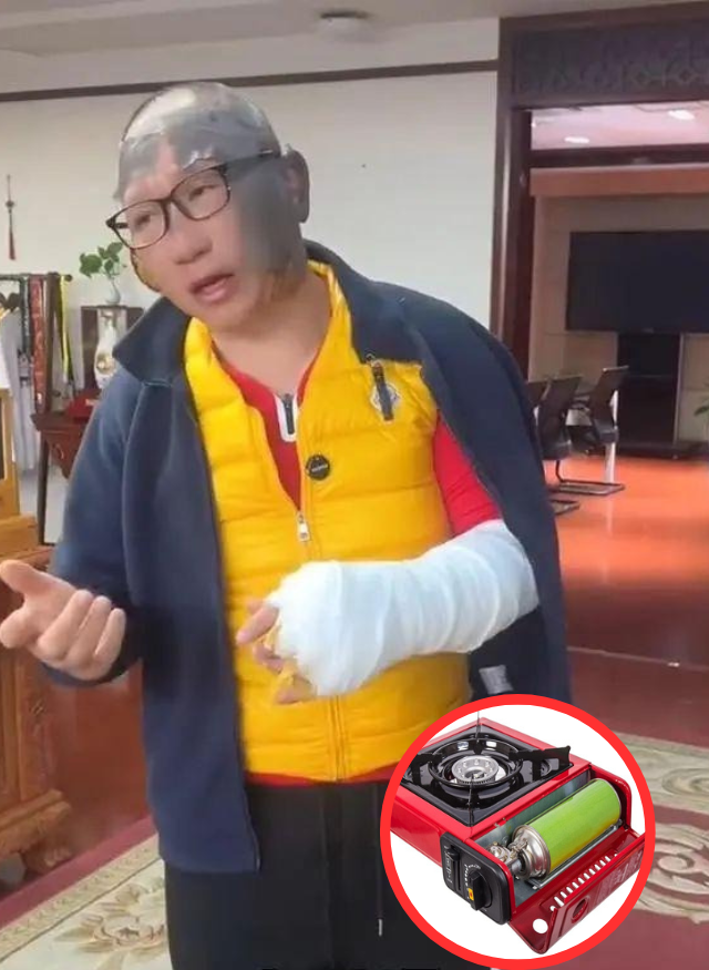 Bức ảnh ghi lại vẻ chật vật của tỷ phú "bán vịt kho" Trung Quốc khiến dân mạng xôn xao: Chuyện gì đã xảy ra?- Ảnh 1.
