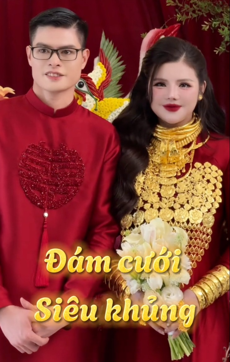 Cô dâu Tây Ninh lấy chồng Hà Nội đeo hơn 100 lượng vàng trong đám cưới, chi 70 triệu thuê trang điểm- Ảnh 1.