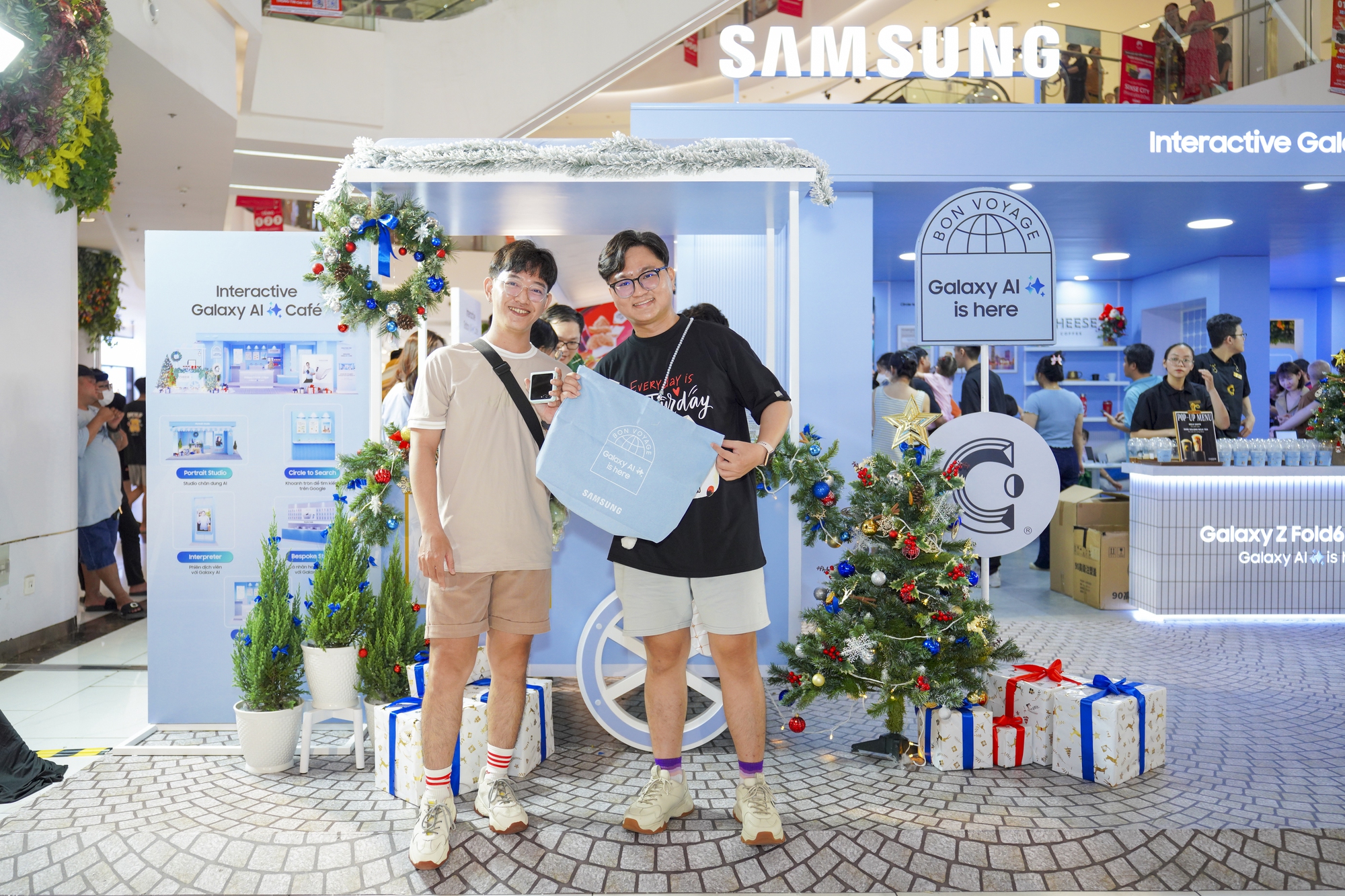 Rộn ràng chào đón mùa lễ hội bằng loạt công nghệ hiện đại tại Interactive Galaxy AI Cafe- Ảnh 3. Rộn ràng chào đón mùa lễ hội bằng loạt công nghệ hiện đại tại Interactive Galaxy AI Cafe- Ảnh 3.