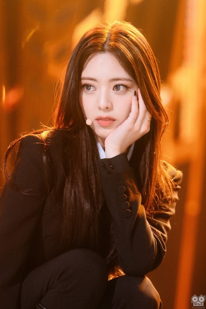 Sự thật sau tin đồn nữ thần Kpop độn hông để có body đỉnh đến mức được khen đẹp hơn cả Jennie- Ảnh 7.