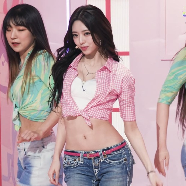 Sự thật sau tin đồn nữ thần Kpop độn hông để có body đỉnh đến mức được khen đẹp hơn cả Jennie- Ảnh 4.