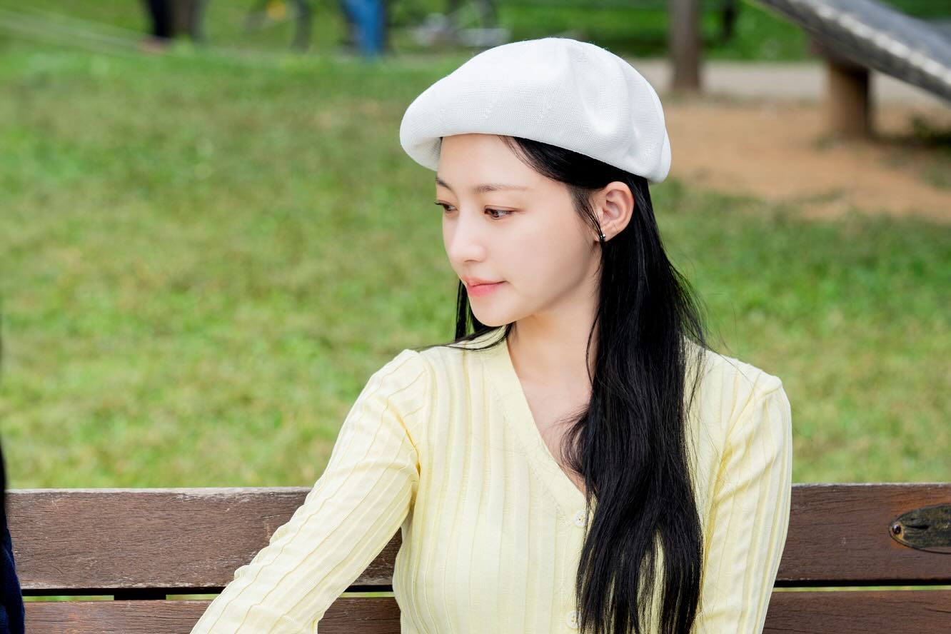 Diễn viên "Cô Đi Mà Lấy Chồng Tôi": Để tóc xấu thì được thương, chuyển sang tóc đẹp thì bị khán giả ghét cay đắng - Ảnh 11. Diễn viên "Cô Đi Mà Lấy Chồng Tôi": Để tóc xấu thì được thương, chuyển sang tóc đẹp thì bị khán giả ghét cay đắng - Ảnh 11.