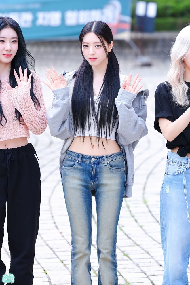 Sự thật sau tin đồn nữ thần Kpop độn hông để có body đỉnh đến mức được khen đẹp hơn cả Jennie- Ảnh 9.