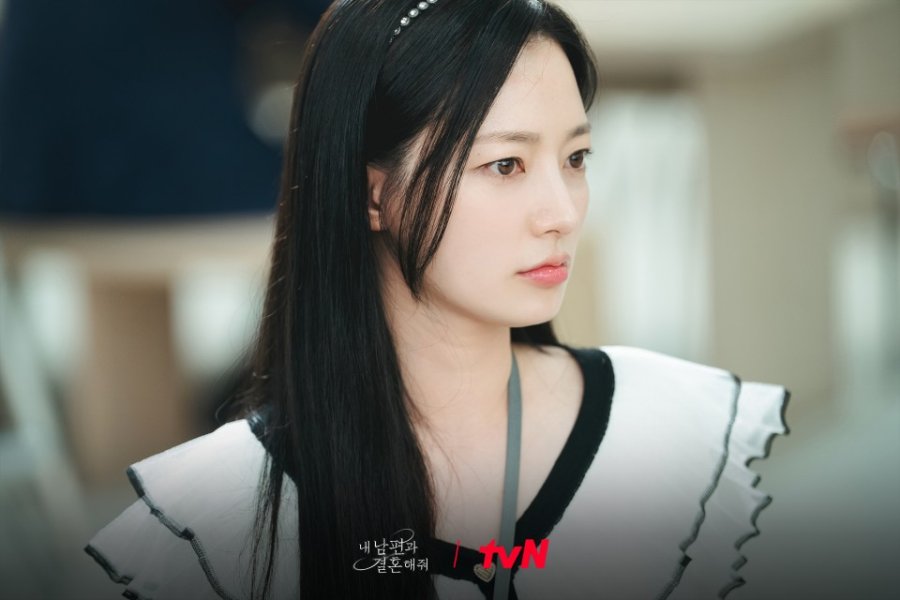 Diễn viên "Cô Đi Mà Lấy Chồng Tôi": Để tóc xấu thì được thương, chuyển sang tóc đẹp thì bị khán giả ghét cay đắng - Ảnh 8. Diễn viên "Cô Đi Mà Lấy Chồng Tôi": Để tóc xấu thì được thương, chuyển sang tóc đẹp thì bị khán giả ghét cay đắng - Ảnh 8.