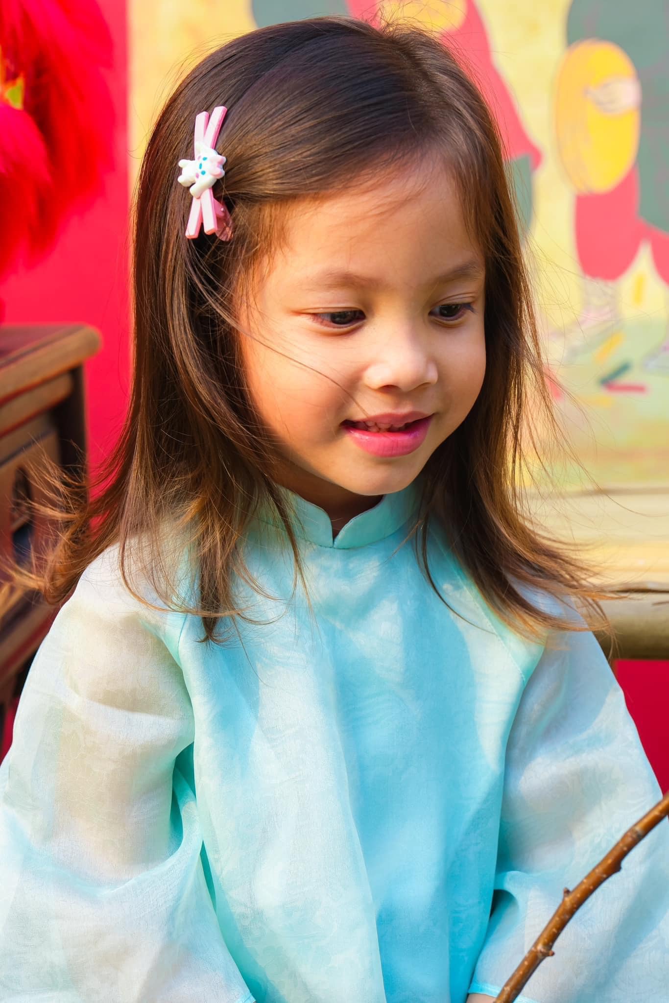 Subeo lộ vẻ ngoài lớn phổng phao, thừa hưởng điểm đắt giá từ Hà Hồ trong loạt ảnh gia đình Mùng 1 Tết - Ảnh 4. Subeo lộ vẻ ngoài lớn phổng phao, thừa hưởng điểm đắt giá từ Hà Hồ trong loạt ảnh gia đình Mùng 1 Tết - Ảnh 4.