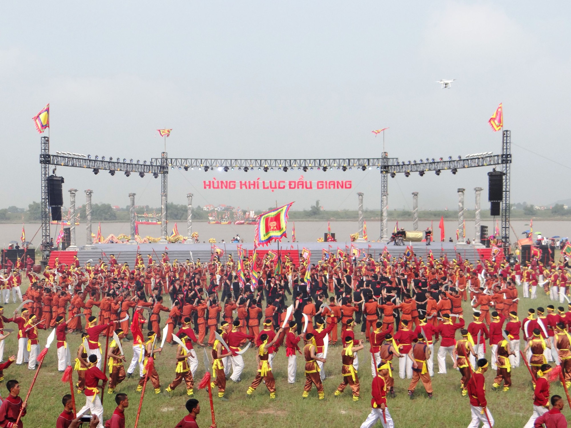 Khai ấn đền Trần, hội đền Bà Chúa Kho... và 10 lễ hội thú vị, độc đáo diễn ra trong "tháng ăn chơi"- Ảnh 10.