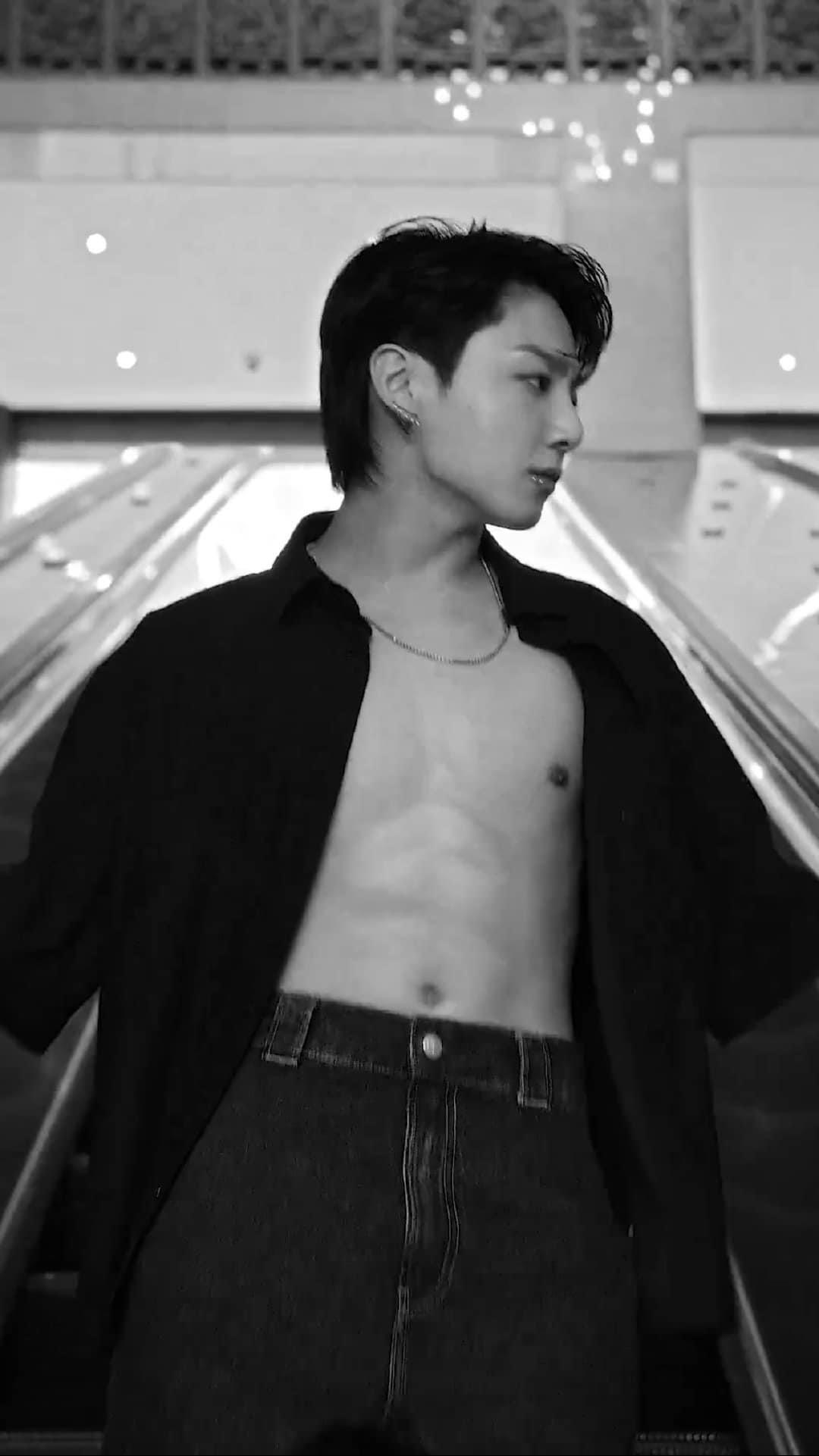Đầu Xuân năm mới quảng bá cho Calvin Klein, Jungkook với Jennie thi nhau khoe body "khét lẹt"- Ảnh 4.