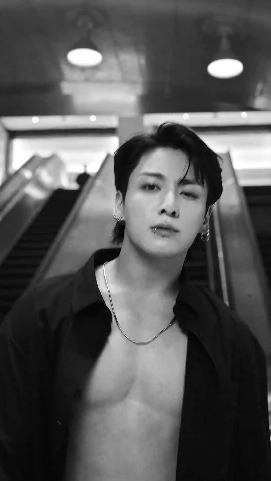 Đầu Xuân năm mới quảng bá cho Calvin Klein, Jungkook với Jennie thi nhau khoe body "khét lẹt"- Ảnh 3.