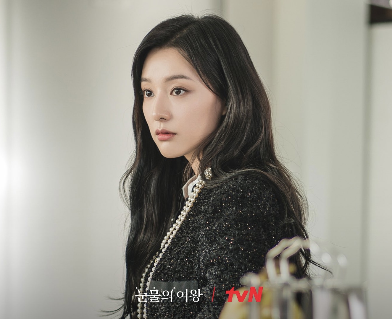 Phim chưa lên sóng, Kim Ji Won vẫn khiến netizen "ngã ngửa": Gần 3 tỷ cho 4 bộ đồ, không món nào dưới 50 triệu- Ảnh 3.