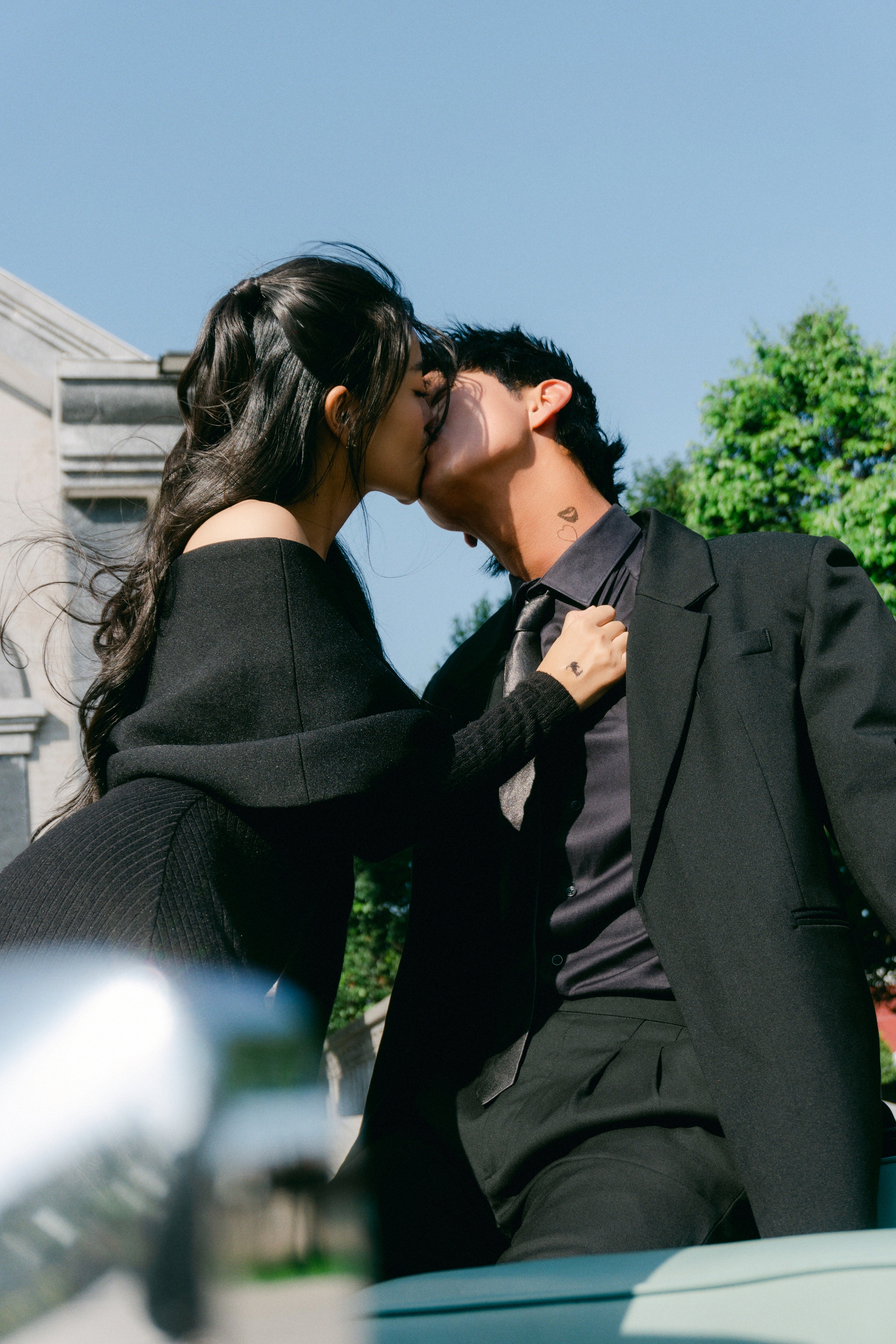 Song Luân lâu lâu đi hát lại gây bất ngờ: Hết được "đẩy thuyền" với Thùy Chi lại khóa môi "nàng thơ" Em và Trịnh!- Ảnh 10.