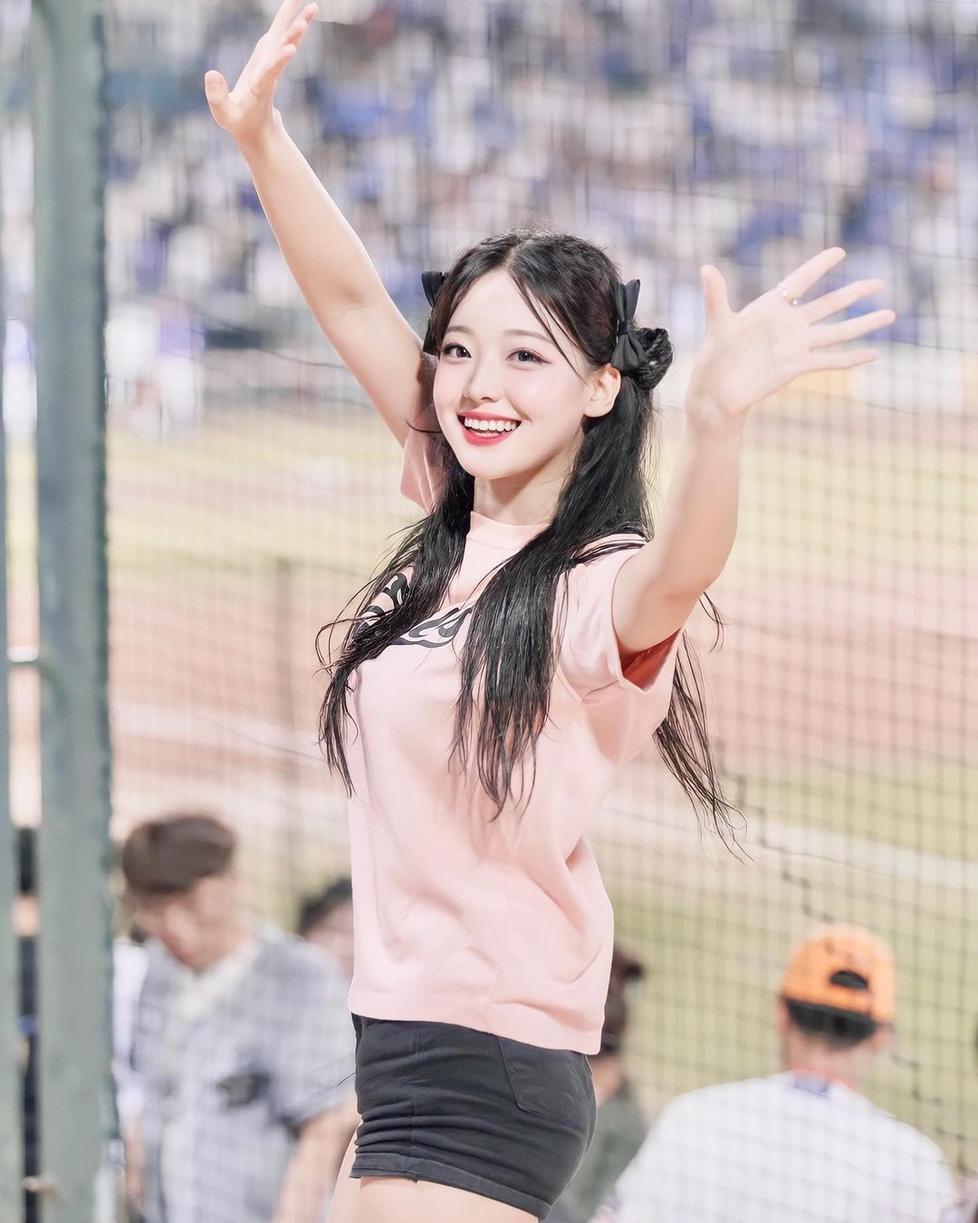 Nổi đình đám vì tỏa sáng hơn cả idol K-pop, nữ hoạt náo viên "xinh đẹp nhất Hàn Quốc" bây giờ ra sao?- Ảnh 5.