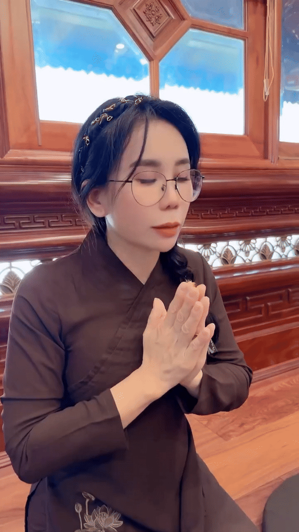 Ngày Thần Tài của ''sếp'' Mailisa: Thành tâm dâng lễ cầu may, tiết lộ lý do không bao giờ mua vàng dịp này- Ảnh 7.