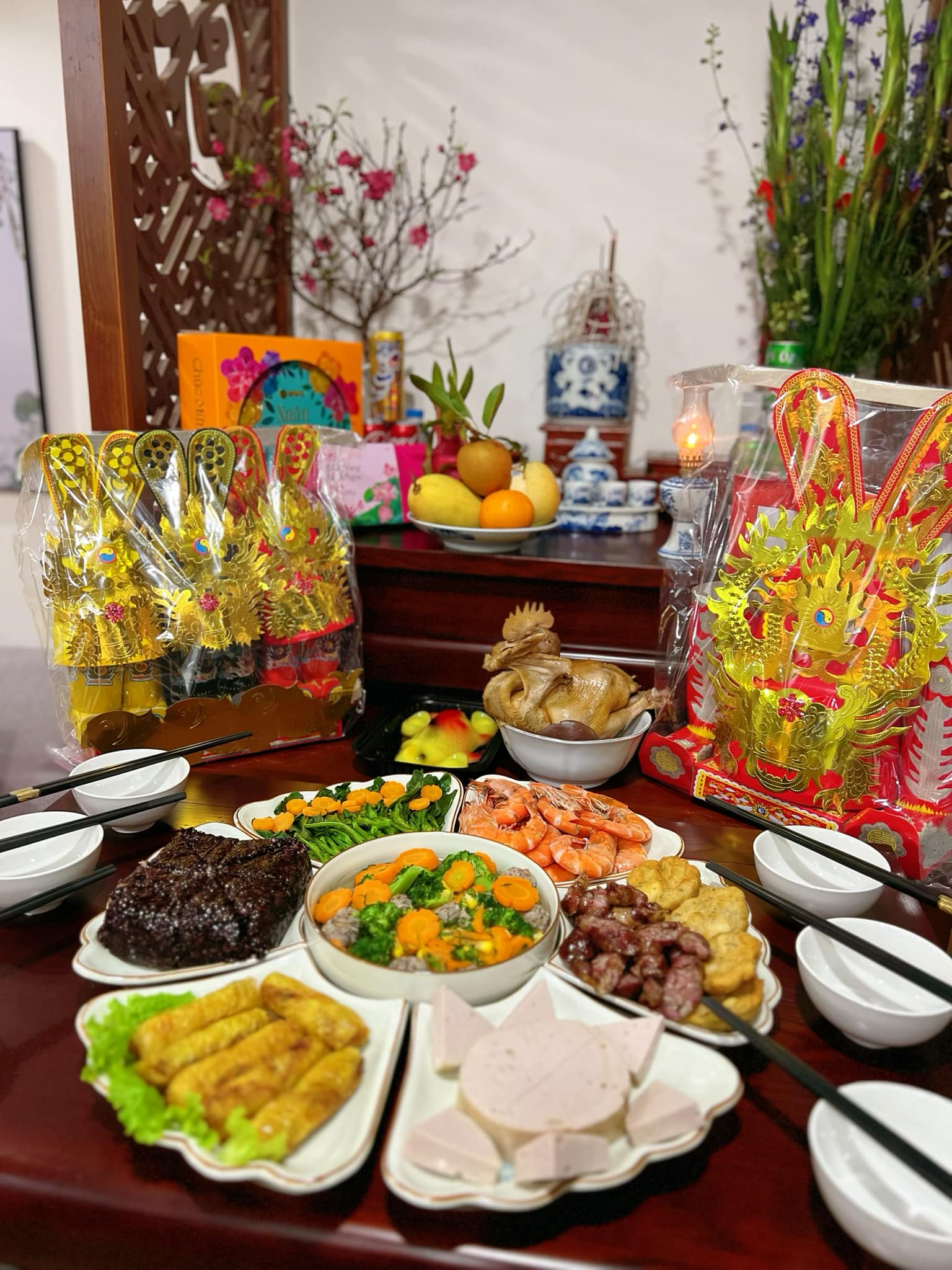Dân mạng rần rần khoe mâm cúng ông Công ông Táo từ cầu kỳ đến đơn giản, nhà nào cũng tràn ngập không khí Tết- Ảnh 4.