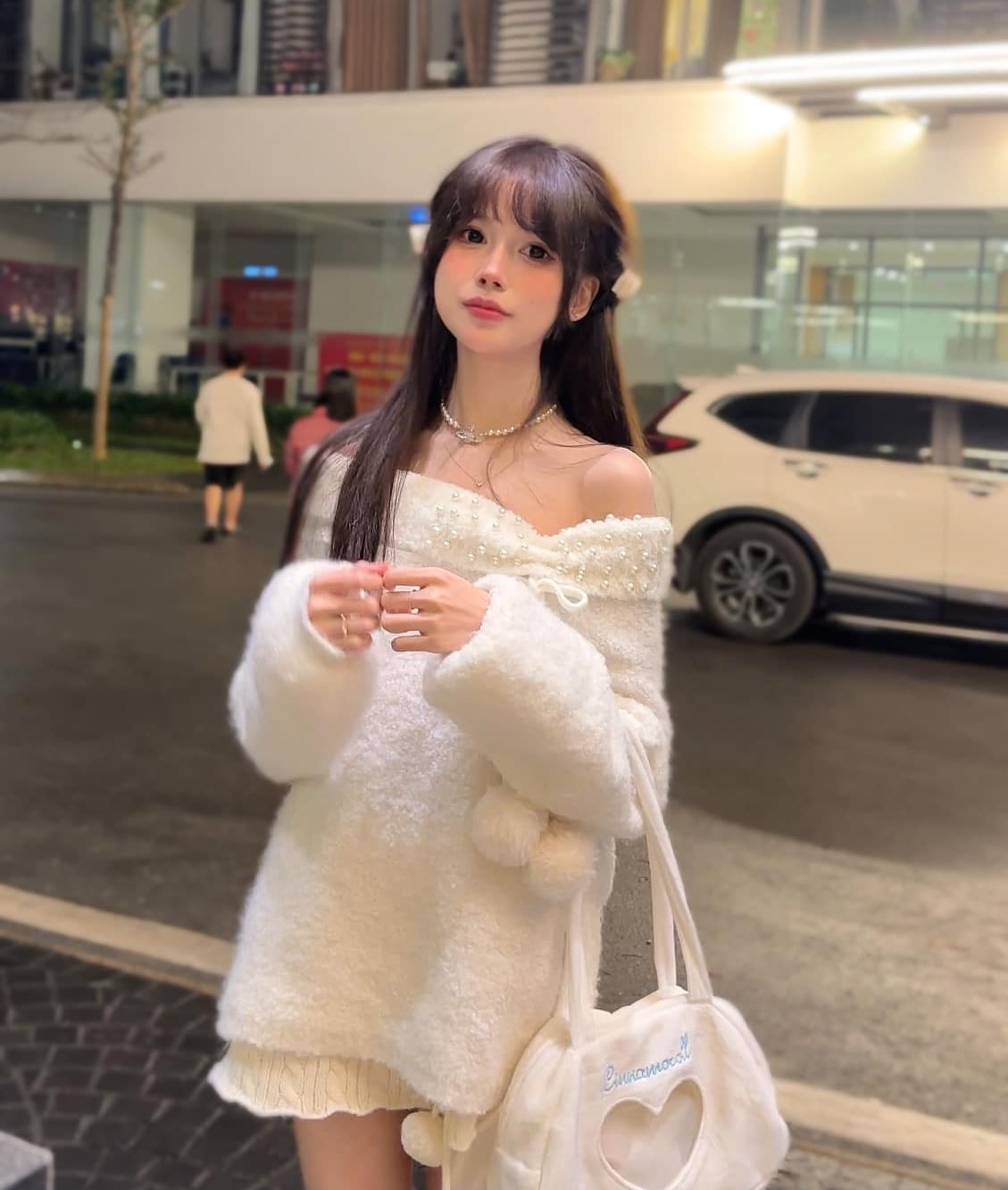 "Búp bê thẩm mỹ": Tài khoản 5 triệu xin thêm bố mẹ 195 triệu sửa full mặt, nhan sắc hiện tại có đỉnh?- Ảnh 8.