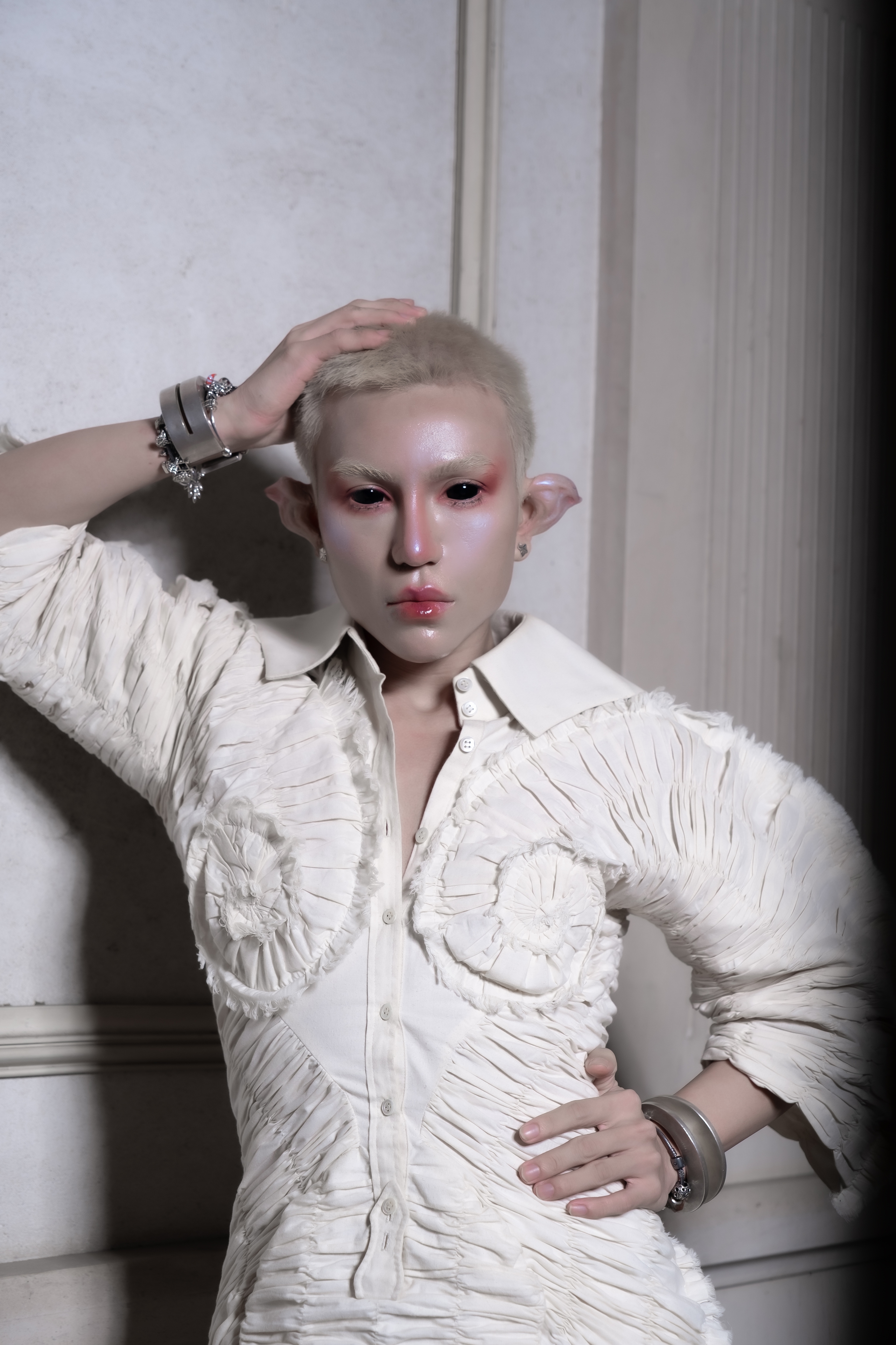 Call Me Duy "chơi lớn": Gắn tai giả hoá thành goblin đi dự show diễn của Rick Owens- Ảnh 5. Call Me Duy "chơi lớn": Gắn tai giả hoá thành goblin đi dự show diễn của Rick Owens- Ảnh 5.
