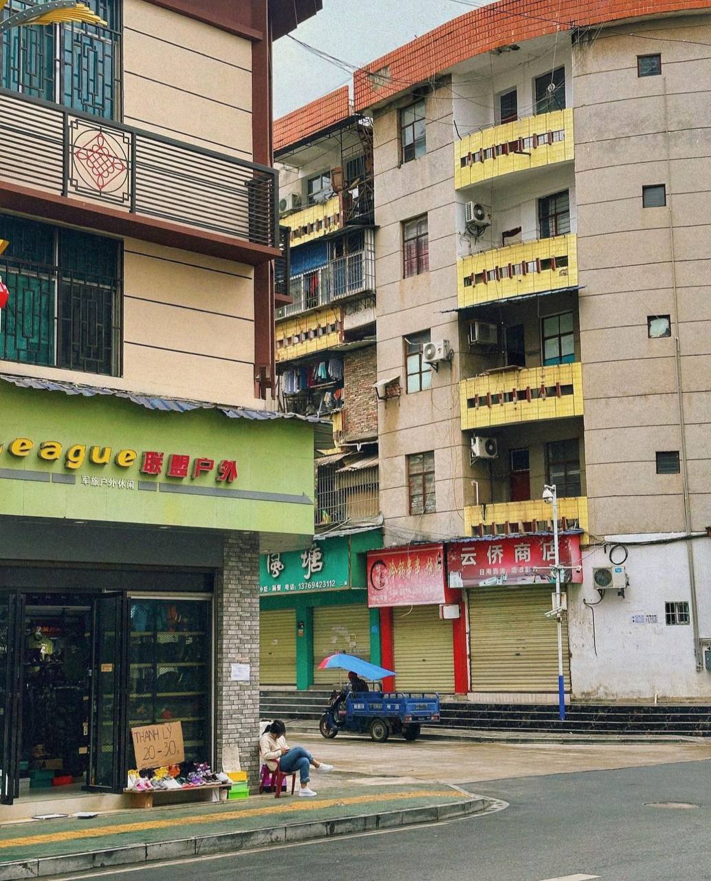Ẩm thực Hà Khẩu khiến du khách Việt “nghiện toàn tập”: tên thì nghe rồi nhưng mẹo ăn ngon chưa chắc bạn đã biết đâu- Ảnh 2. Ẩm thực Hà Khẩu khiến du khách Việt “nghiện toàn tập”: tên thì nghe rồi nhưng mẹo ăn ngon chưa chắc bạn đã biết đâu- Ảnh 2.
