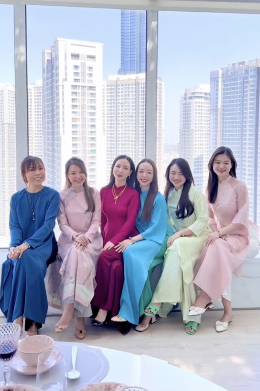 CEO Hannah Olala hưởng Tết trong penthouse triệu đô: Cỗ bàn thịnh soạn nhưng nữ chủ nhân không đổ một giọt mồ hôi- Ảnh 4.