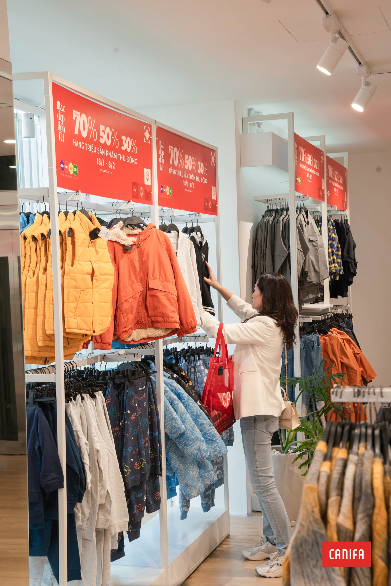 Săn sale khủng tại CANIFA, nàng công sở bất ngờ vì chiếc áo len giá hơn 200k, áo blazer tweed sale tới 30%- Ảnh 8.