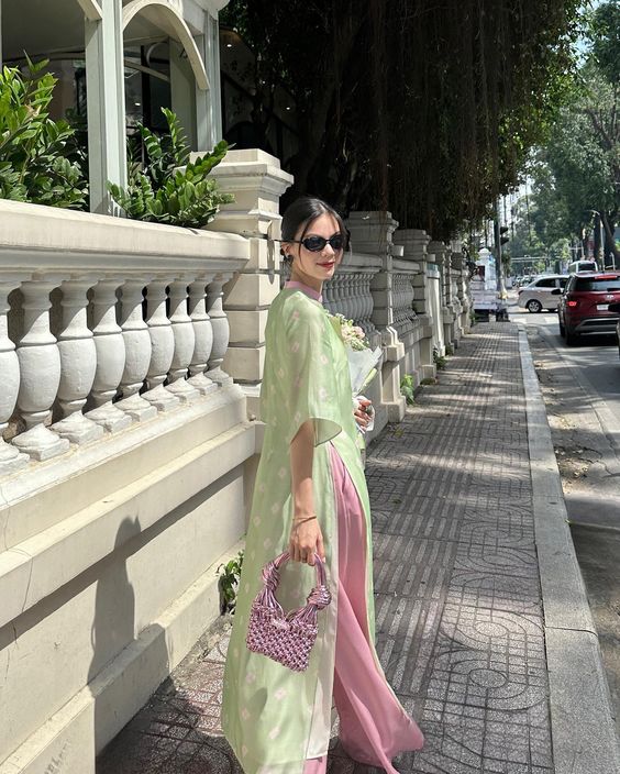 4 kiểu tóc búi xinh, gọn lại không già, diện cùng áo dài, áo yếm ngày Tết là đẹp khỏi bàn- Ảnh 6.