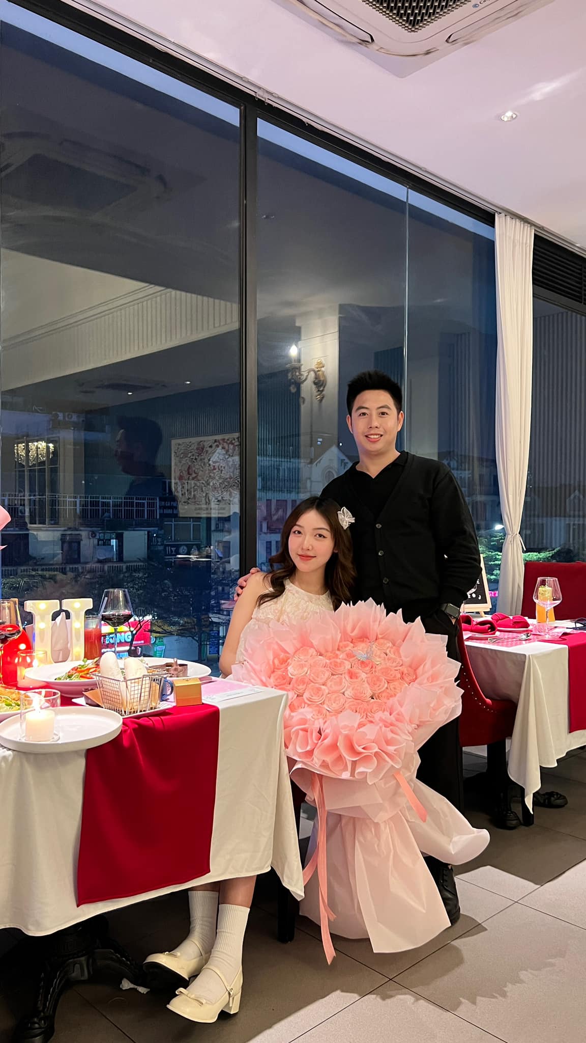 Chu Tiểu Han tung hậu trường ảnh cưới sau khi được bạn trai cầu hôn hơn một tháng, netizen chú ý vòng 2 lùm lùm- Ảnh 5.