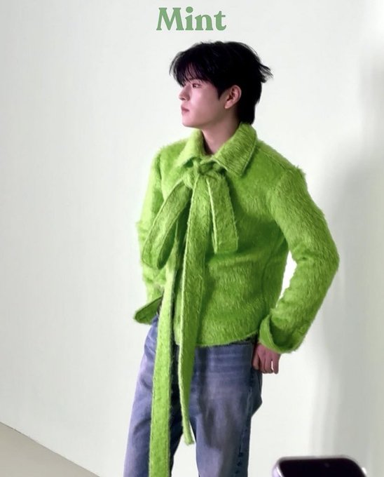 Dương Mịch khoe khí chất đại minh tinh, Quỳnh Anh Shyn - Baifern biến hóa đa dạng tại show LOEWE- Ảnh 14.