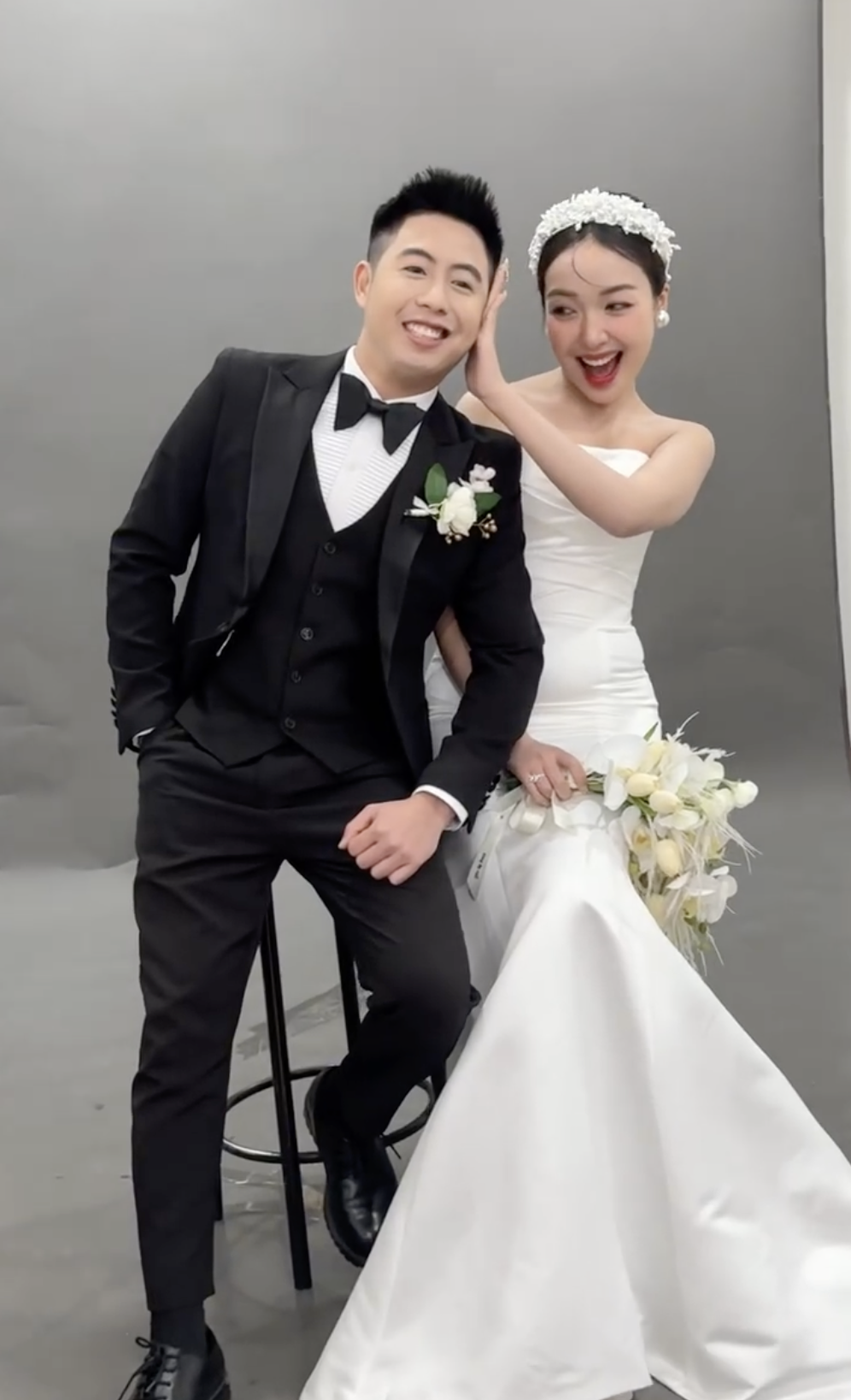 Chu Tiểu Han tung hậu trường ảnh cưới sau khi được bạn trai cầu hôn hơn một tháng, netizen chú ý vòng 2 lùm lùm- Ảnh 4.