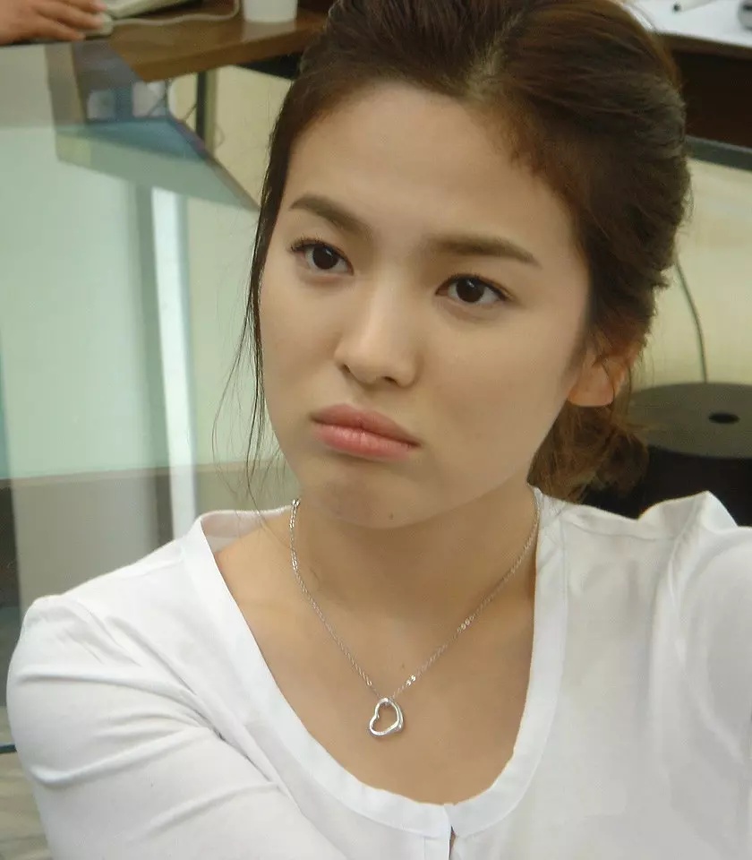 Gần 2 triệu người xao xuyến trước vẻ đẹp của Song Hye Kyo trong Full House, 20 năm xem lại vẫn huyền thoại- Ảnh 7.