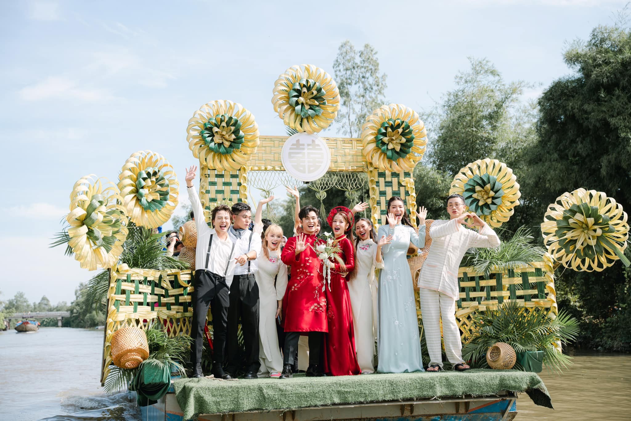 Sao Việt vắng mặt tại đám cưới Puka - Gin Tuấn Kiệt, có hành động gây choáng khi gặp lại- Ảnh 7.