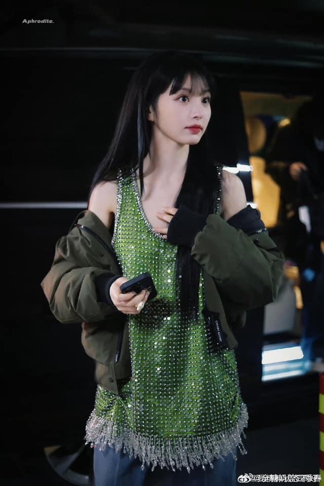 Bạch Lộc mất điểm trước ống kính cam thường, Nghê Ni - Vương Sở Nhiên cực slay tại event Gucci- Ảnh 15.