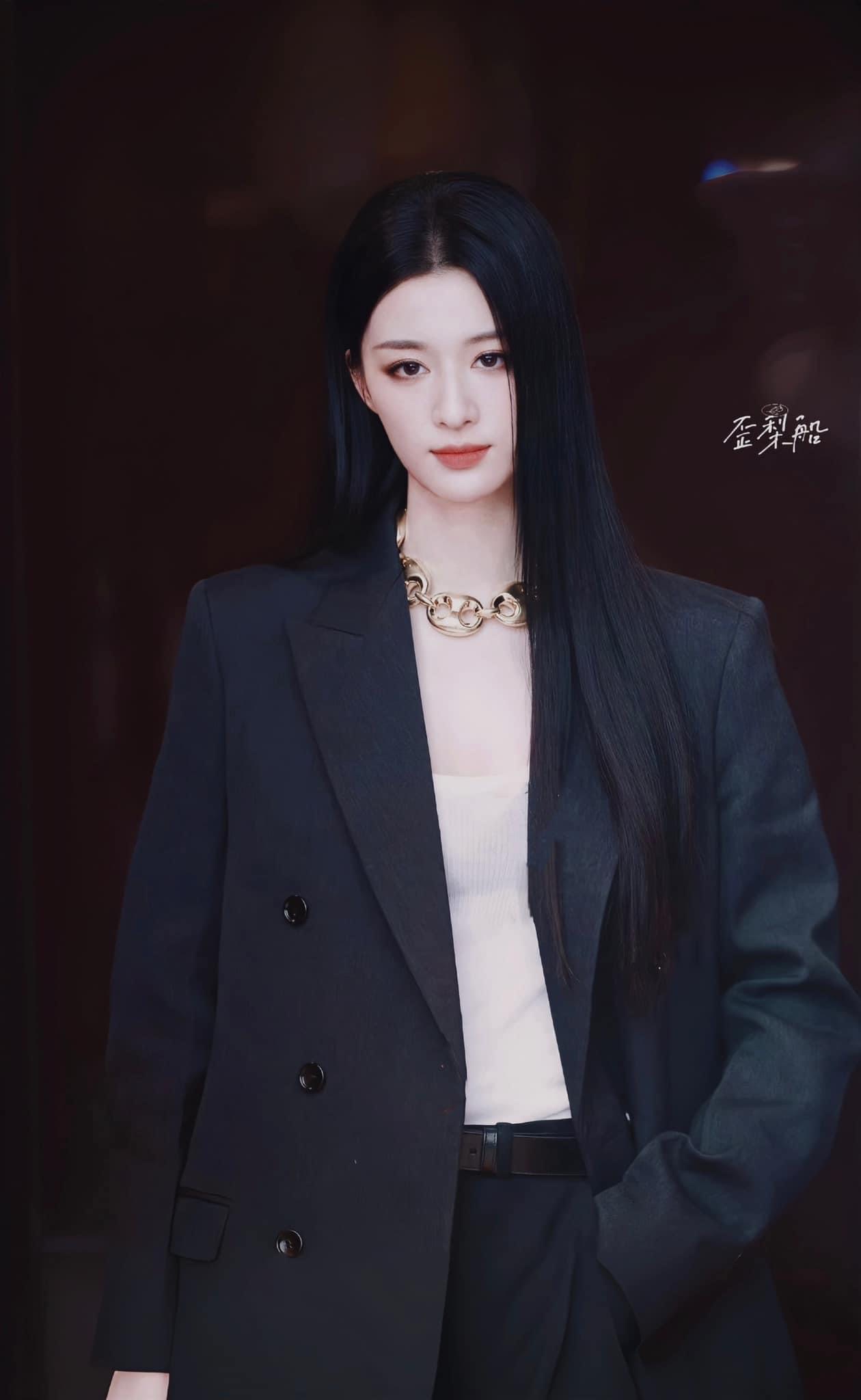 Bạch Lộc mất điểm trước ống kính cam thường, Nghê Ni - Vương Sở Nhiên cực slay tại event Gucci- Ảnh 11.