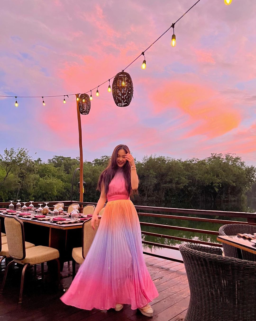 Tiểu thư tài phiệt đến từ tập đoàn Daelim: Visual nét căng, style như "sách mẫu" cho nàng mặc điệu- Ảnh 8. Tiểu thư tài phiệt đến từ tập đoàn Daelim: Visual nét căng, style như "sách mẫu" cho nàng mặc điệu- Ảnh 8.