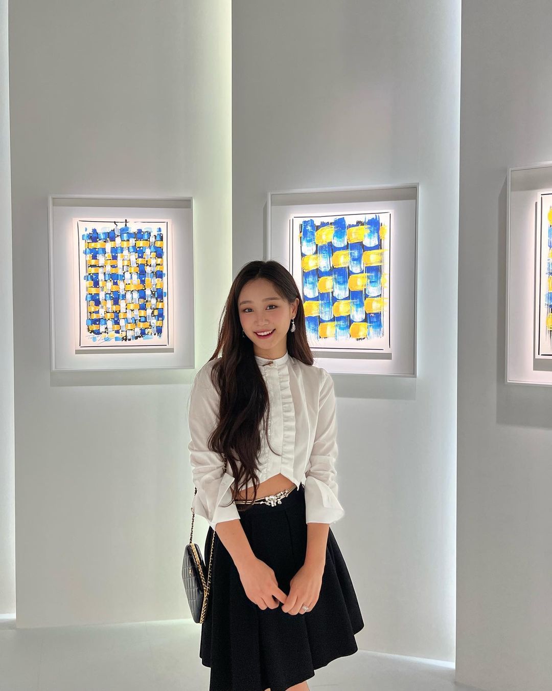 Tiểu thư tài phiệt đến từ tập đoàn Daelim: Visual nét căng, style như "sách mẫu" cho nàng mặc điệu- Ảnh 11. Tiểu thư tài phiệt đến từ tập đoàn Daelim: Visual nét căng, style như "sách mẫu" cho nàng mặc điệu- Ảnh 11.