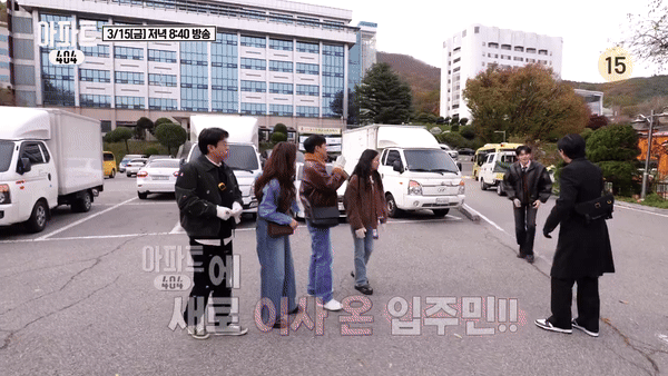 Jennie công khai “trấn lột” đàn em Yeonjun (TXT) ngay trên sóng truyền hình, biểu cảm chị đại dậy sóng mạng xã hội- Ảnh 1.