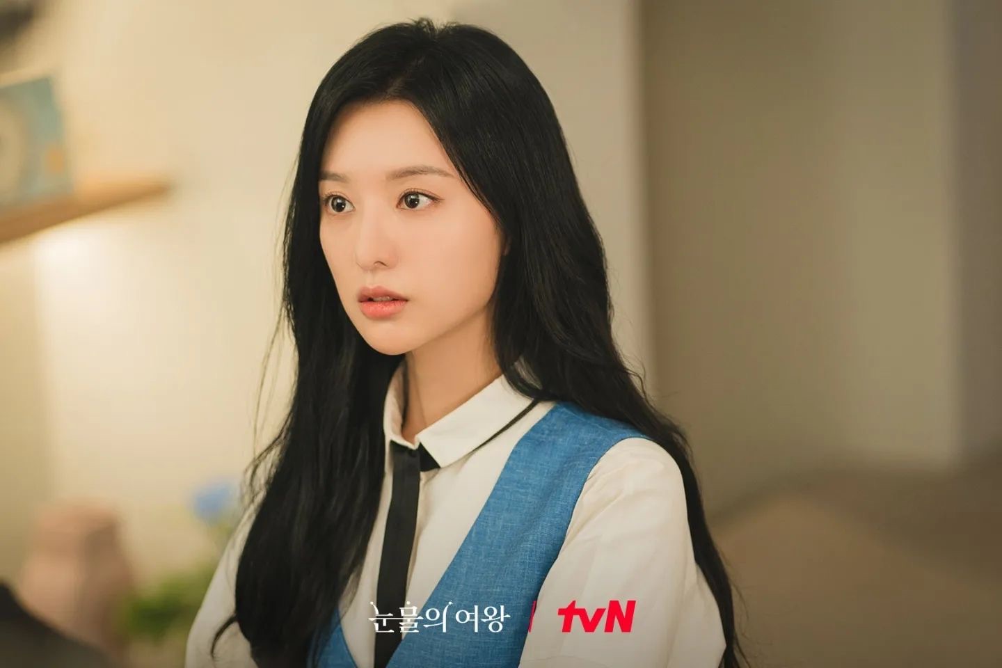 "Nguyên mẫu” của Kim Ji Won trong phim là đại công chúa Samsung: Style lẫn thần thái đều “khớp lệnh”?- Ảnh 15. "Nguyên mẫu” của Kim Ji Won trong phim là đại công chúa Samsung: Style lẫn thần thái đều “khớp lệnh”?- Ảnh 15.