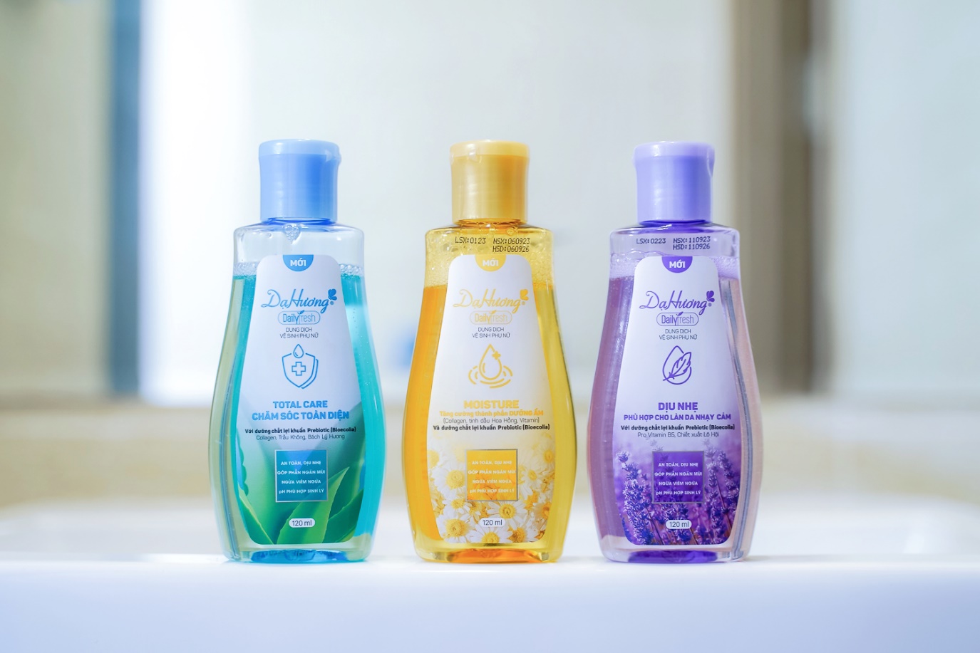 Review phiên bản mới toanh của dung dịch vệ sinh Dạ Hương: “Lột xác” từ thiết kế tới bảng thành phần siêu xịn!- Ảnh 2.