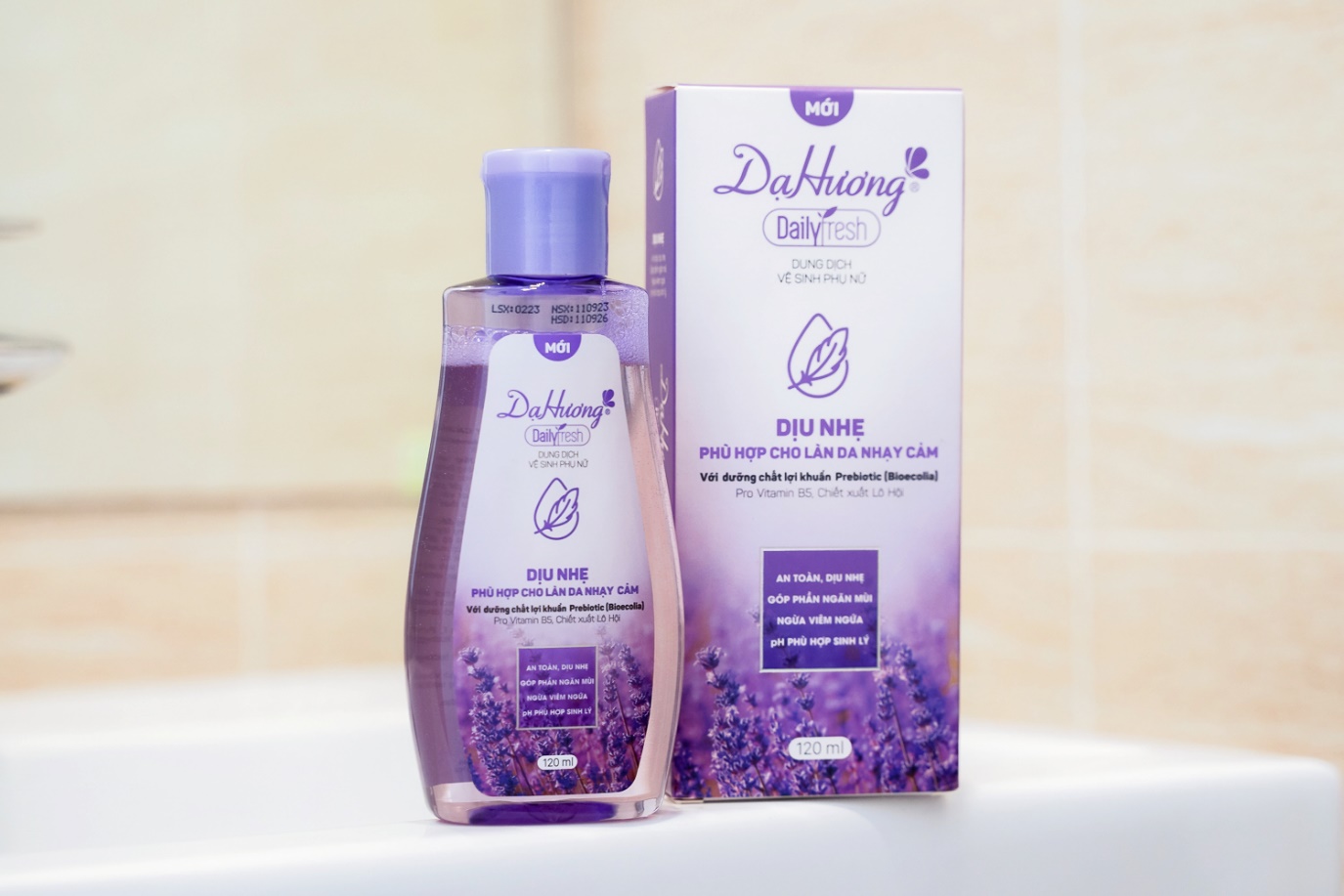Review phiên bản mới toanh của dung dịch vệ sinh Dạ Hương: “Lột xác” từ thiết kế tới bảng thành phần siêu xịn!- Ảnh 3.