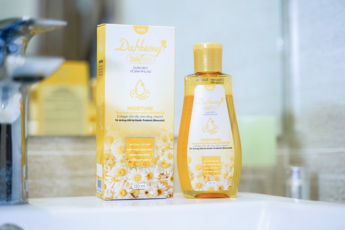 Review phiên bản mới toanh của dung dịch vệ sinh Dạ Hương: “Lột xác” từ thiết kế tới bảng thành phần siêu xịn!- Ảnh 5.