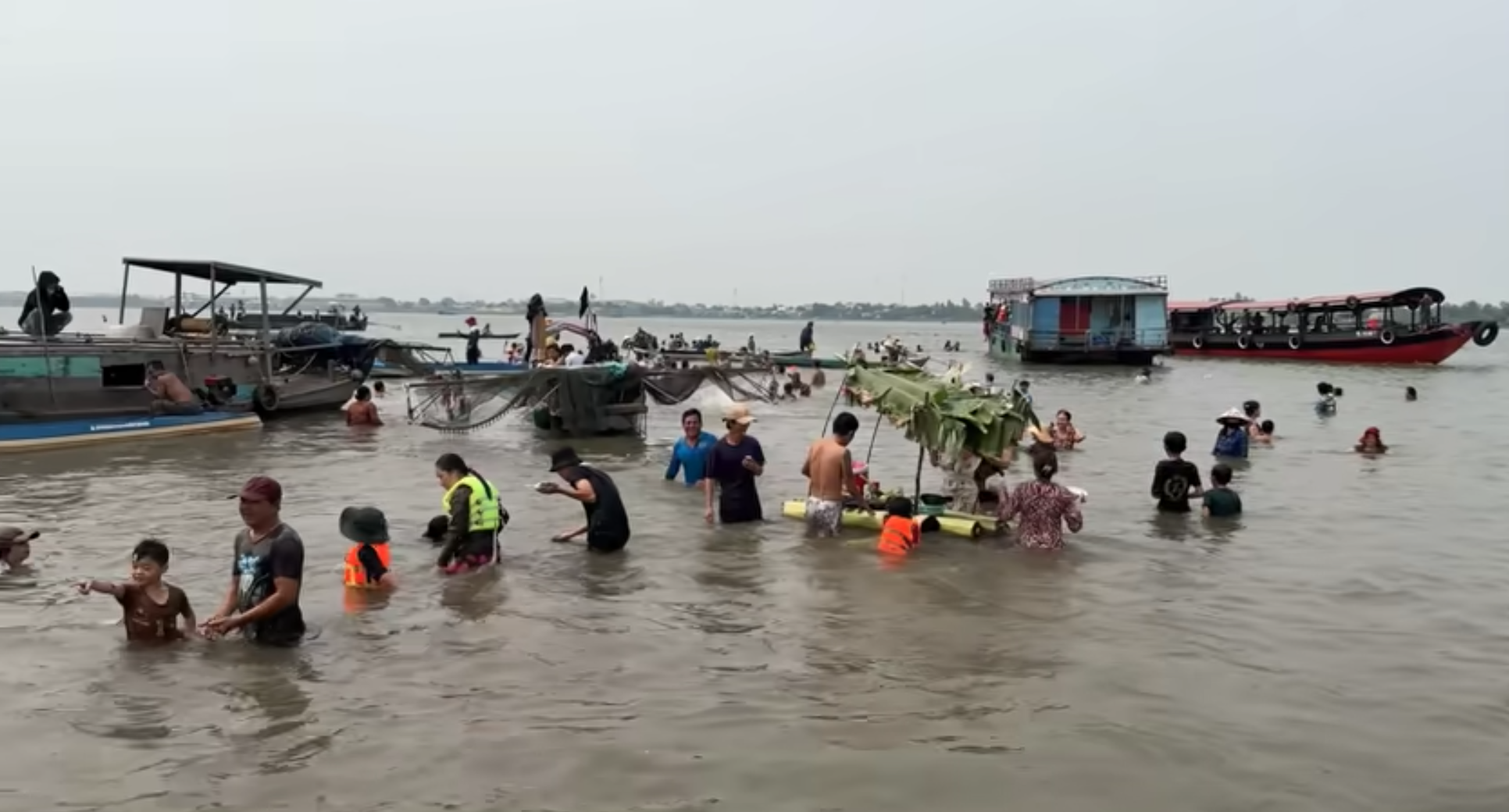 Hiện tượng "nổi cồn" ở miền Tây khiến dân tình ùn ùn kéo đến xem nhưng nhiều người lại lo sợ vì 1 lý do- Ảnh 6.