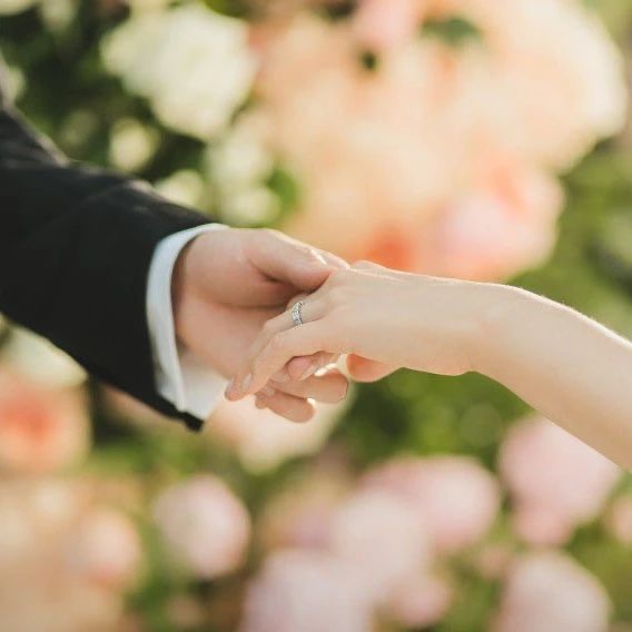 Cặp nhẫn cưới của "Kim Kim couple" trong "Queen of Tears" xịn như thế nào mà cứ được focus mãi?- Ảnh 8.