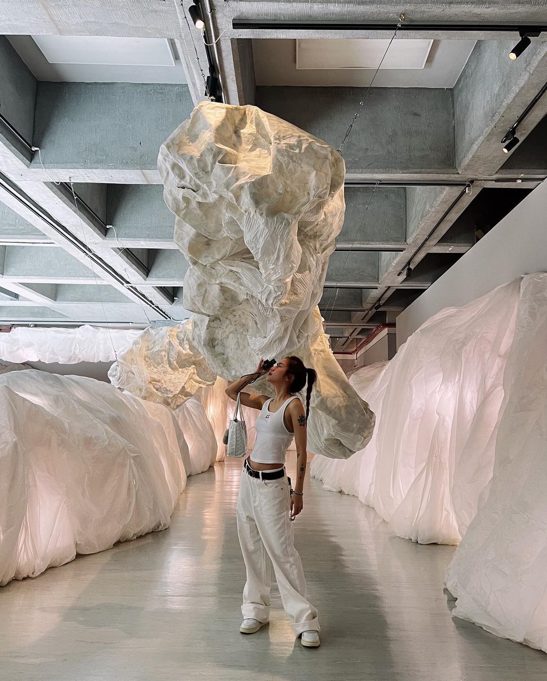 "Vợ quốc dân" Phương Ly có chiêu "cơi nới" chiều cao từ 1m55 thành 1m65 chỉ với 3 item cơ bản- Ảnh 2.