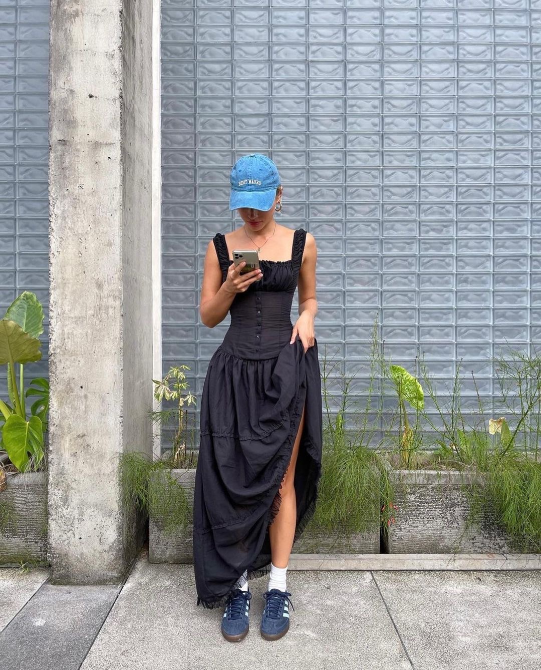 4 mẫu giày "on-trend" mùa Xuân Hè năm nay: Sắm đủ thì nàng không bao giờ thất bại trong việc diện đẹp- Ảnh 9.