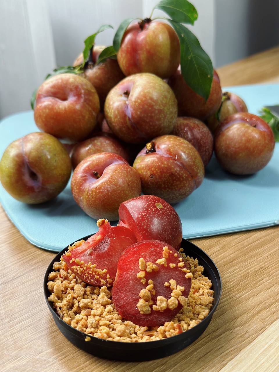 Tình hình mận đầu mùa: Vài trăm nghìn/kg vẫn đổ xô mua, dân tình mukbang rần rần dù chua nhăn mặt- Ảnh 15.