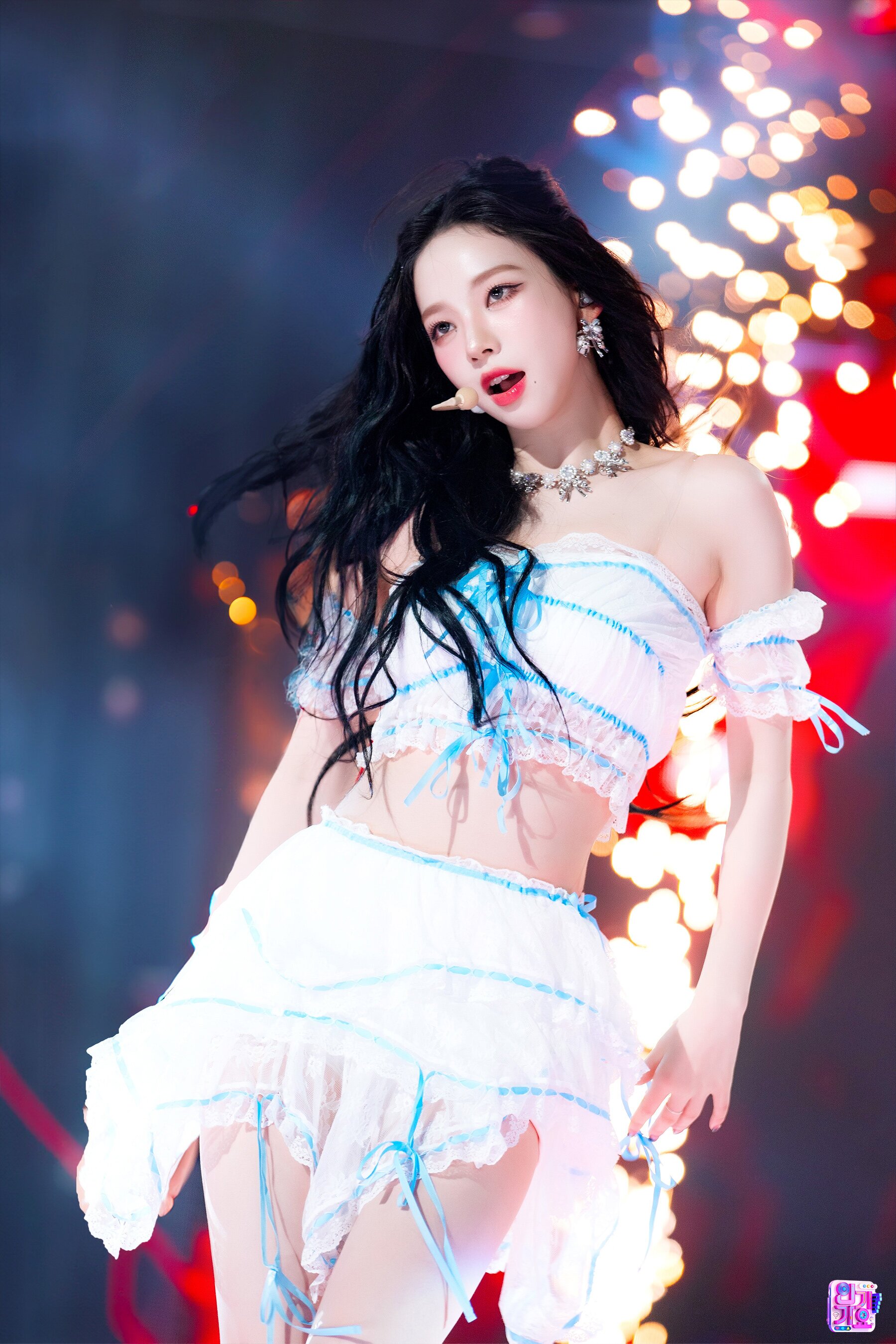 7 nữ idol Kpop có body "chiến đét": Lisa, Jennie có bằng mỹ nhân này?- Ảnh 5. 7 nữ idol Kpop có body "chiến đét": Lisa, Jennie có bằng mỹ nhân này?- Ảnh 5.