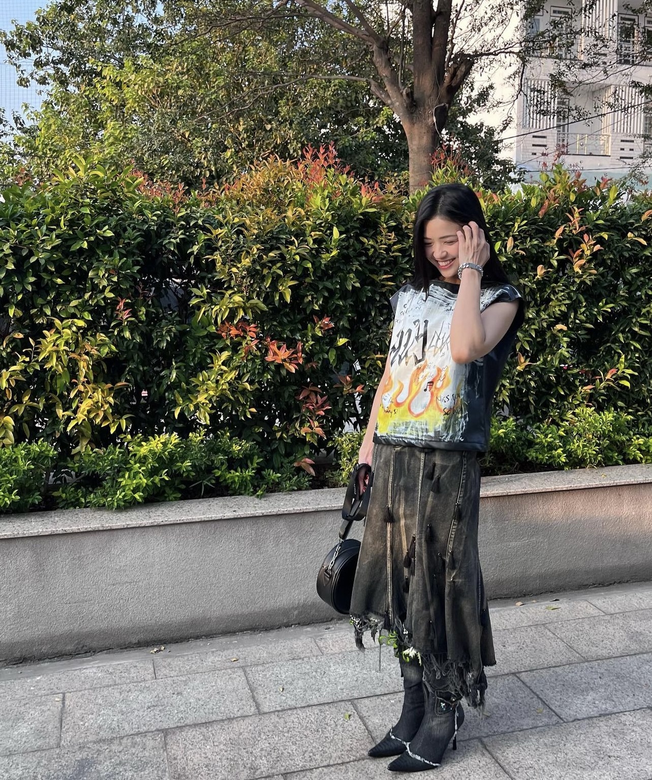 Nhan sắc đời thường của Suni Hạ Linh tới cỡ nào mà vừa sang Trung Quốc đã lên hot search?- Ảnh 11.