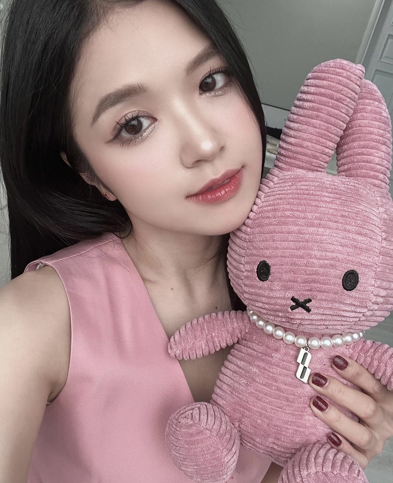 Nhan sắc đời thường của Suni Hạ Linh tới cỡ nào mà vừa sang Trung Quốc đã lên hot search?- Ảnh 7.