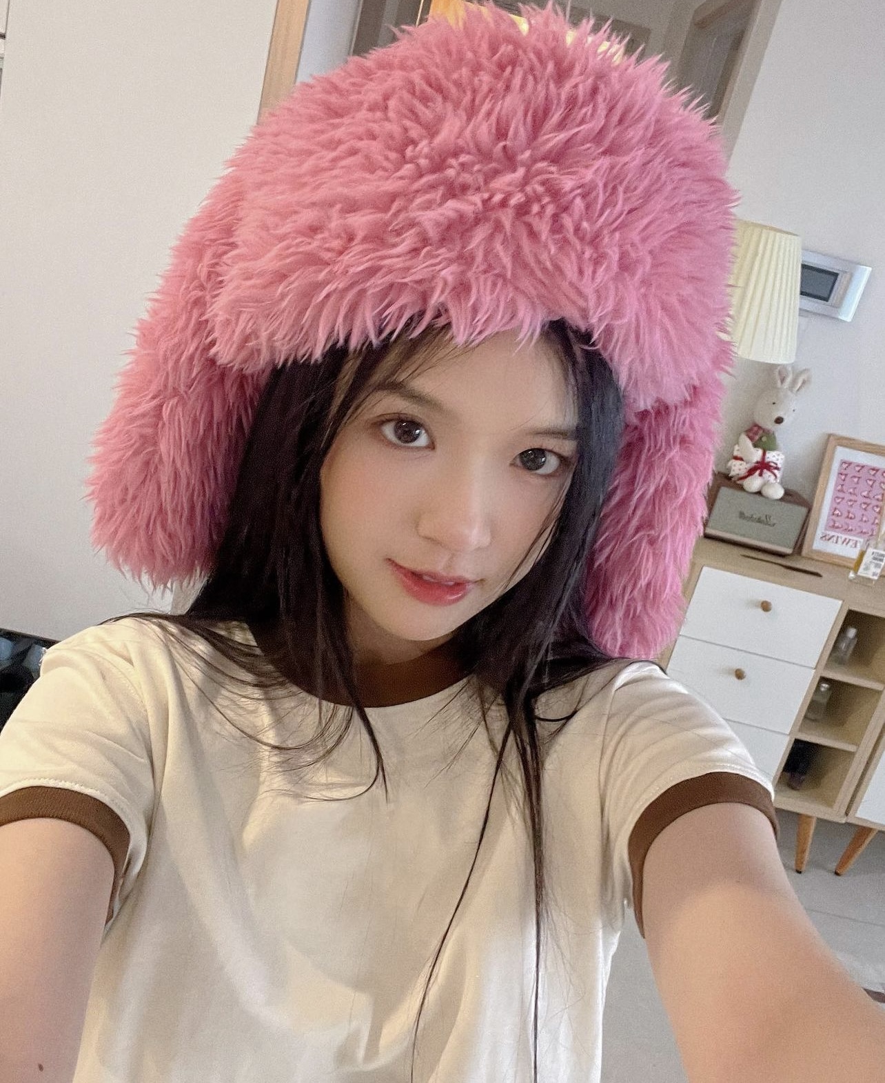 Nhan sắc đời thường của Suni Hạ Linh tới cỡ nào mà vừa sang Trung Quốc đã lên hot search?- Ảnh 4.