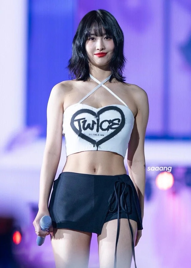 7 nữ idol Kpop có body "chiến đét": Lisa, Jennie có bằng mỹ nhân này?- Ảnh 17. 7 nữ idol Kpop có body "chiến đét": Lisa, Jennie có bằng mỹ nhân này?- Ảnh 17.