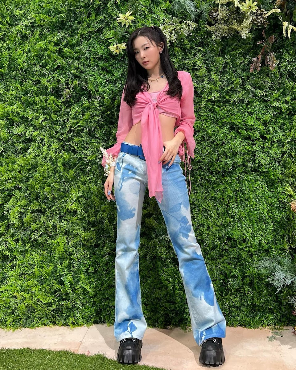 7 nữ idol Kpop có body "chiến đét": Lisa, Jennie có bằng mỹ nhân này?- Ảnh 14. 7 nữ idol Kpop có body "chiến đét": Lisa, Jennie có bằng mỹ nhân này?- Ảnh 14.