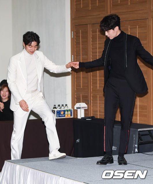 Son Ye Jin - Hyun Bin trốn con hẹn hò xem bóng chày, nhưng bất ngờ bị 1 cặp đặc biệt "cướp" spotlight!- Ảnh 9.